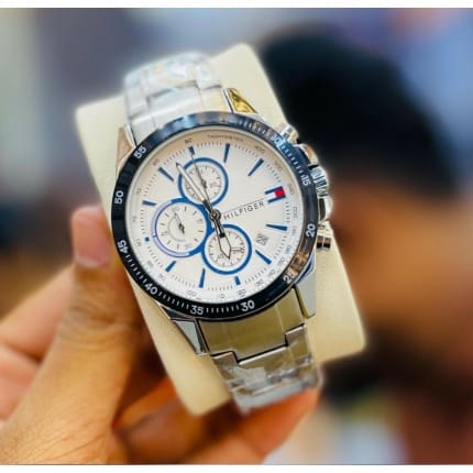 TOMMY HILFIGER FASHION STEEL STRAP WATCH FOR MEN Silver